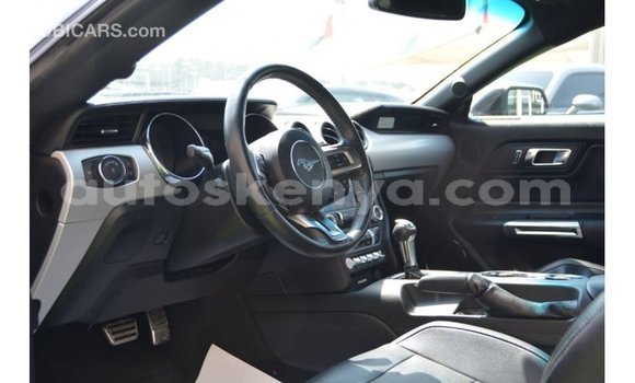 Nunua Imported Ford Mustang Nyeusi Gari ndani ya Import - Dubai nchini Kati Kenya Nunua Imported Ford Mustang Nyeusi Gari ndani ya Import - Dubai nchini Kati Kenya