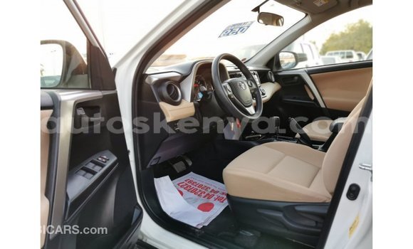 Imported Toyota Ade White Netiree iti Import - Dubai keessatti Central Kenya keessatti Imported Toyota Ade White Netiree iti Import - Dubai keessatti Central Kenya keessatti