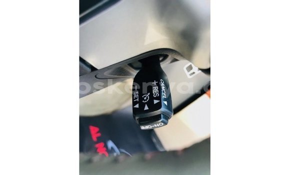 Nunua Imported Toyota Land Cruiser Nyeusi Gari ndani ya Import - Dubai nchini Kati Kenya Nunua Imported Toyota Land Cruiser Nyeusi Gari ndani ya Import - Dubai nchini Kati Kenya