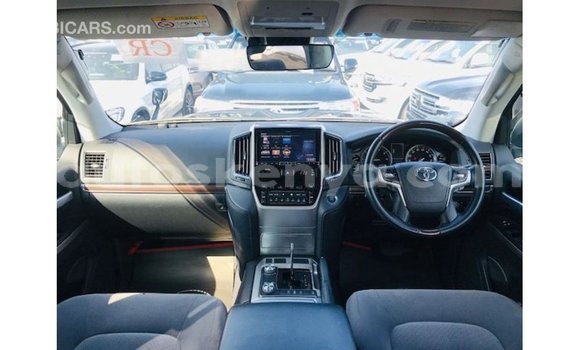 Imported Toyota Land Cruiser Black Makiinaa iti Import - Dubai keessatti Central Kenya keessatti Imported Toyota Land Cruiser Black Makiinaa iti Import - Dubai keessatti Central Kenya keessatti