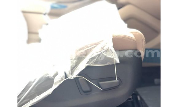 Nunua Imported Hyundai Tucson Nyeupe Gari ndani ya Import - Dubai nchini Kati Kenya Nunua Imported Hyundai Tucson Nyeupe Gari ndani ya Import - Dubai nchini Kati Kenya