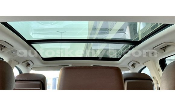 Imported Volkswagen Touareg White Makiinaa iti Import - Dubai keessatti Central Kenya keessatti Imported Volkswagen Touareg White Makiinaa iti Import - Dubai keessatti Central Kenya keessatti