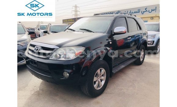 Imported Toyota Fortuner Black Makiinaa iti Import - Dubai keessatti Central Kenya keessatti Imported Toyota Fortuner Black Makiinaa iti Import - Dubai keessatti Central Kenya keessatti