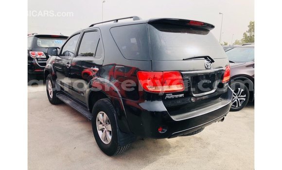 Imported Toyota Fortuner Black Makiinaa iti Import - Dubai keessatti Central Kenya keessatti Imported Toyota Fortuner Black Makiinaa iti Import - Dubai keessatti Central Kenya keessatti