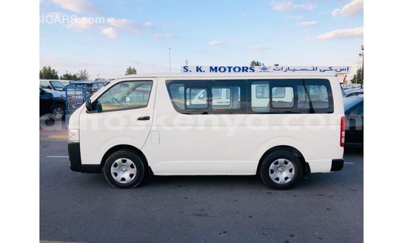 Nunua Imported Toyota Hiace Nyeupe Gari ndani ya Import - Dubai nchini Kati Kenya Nunua Imported Toyota Hiace Nyeupe Gari ndani ya Import - Dubai nchini Kati Kenya