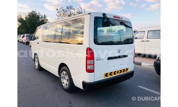 Nunua Imported Toyota Hiace Nyeupe Gari ndani ya Import - Dubai nchini Kati Kenya Nunua Imported Toyota Hiace Nyeupe Gari ndani ya Import - Dubai nchini Kati Kenya