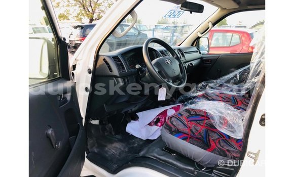 Nunua Imported Toyota Hiace Nyeupe Gari ndani ya Import - Dubai nchini Kati Kenya Nunua Imported Toyota Hiace Nyeupe Gari ndani ya Import - Dubai nchini Kati Kenya