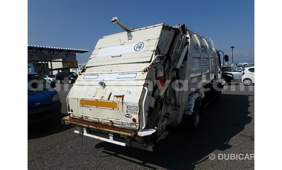 Buy Import Isuzu Bighorn White Truck in Import - Dubai in Central Kenya Buy Import Isuzu Bighorn White Truck in Import - Dubai in Central Kenya