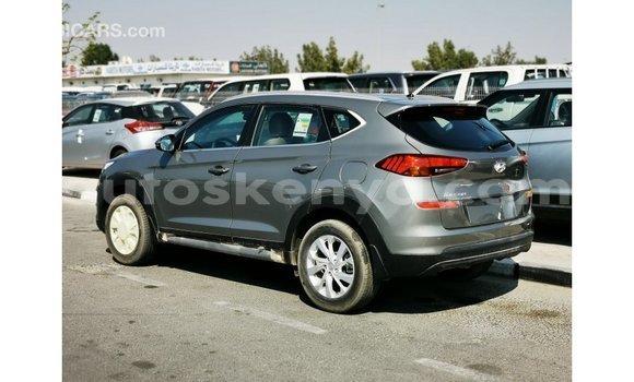 Nunua Imported Hyundai Tucson Kijani Gari ndani ya Import - Dubai nchini Kati Kenya Nunua Imported Hyundai Tucson Kijani Gari ndani ya Import - Dubai nchini Kati Kenya