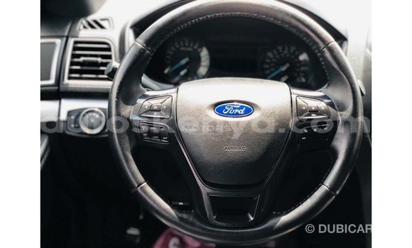 Imported Ford Explorer Green Makiinaa iti Import - Dubai keessatti Central Kenya keessatti Imported Ford Explorer Green Makiinaa iti Import - Dubai keessatti Central Kenya keessatti