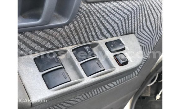 Buy Import Toyota Land Cruiser White Car in Import - Dubai in Central Kenya Buy Import Toyota Land Cruiser White Car in Import - Dubai in Central Kenya