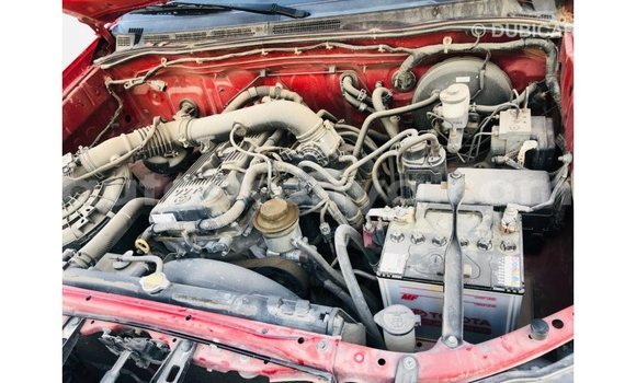 Imported Toyota Hilux Red Makiinaa iti Import - Dubai keessatti Central Kenya keessatti Imported Toyota Hilux Red Makiinaa iti Import - Dubai keessatti Central Kenya keessatti