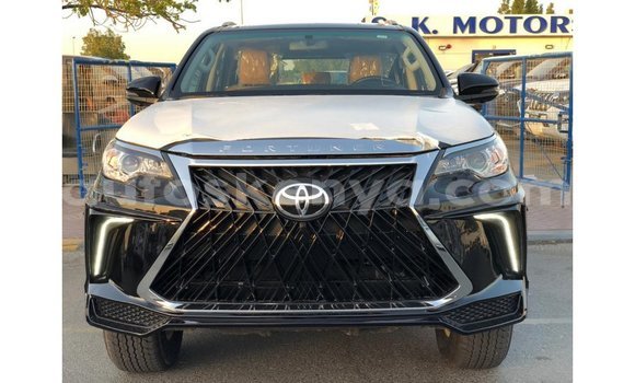 Buy Import Toyota Fortuner Black Car in Import - Dubai in Central Kenya Buy Import Toyota Fortuner Black Car in Import - Dubai in Central Kenya