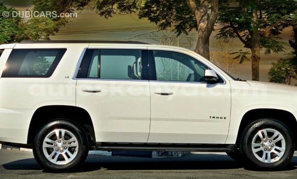 Nunua Imported Chevrolet Tahoe Nyeupe Gari ndani ya Import - Dubai nchini Kati Kenya Nunua Imported Chevrolet Tahoe Nyeupe Gari ndani ya Import - Dubai nchini Kati Kenya