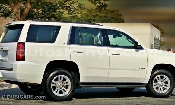 Nunua Imported Chevrolet Tahoe Nyeupe Gari ndani ya Import - Dubai nchini Kati Kenya Nunua Imported Chevrolet Tahoe Nyeupe Gari ndani ya Import - Dubai nchini Kati Kenya