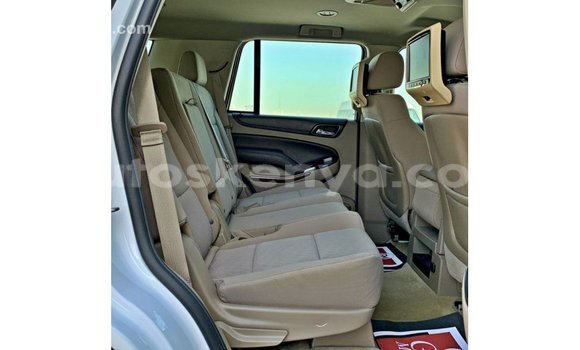 Nunua Imported Chevrolet Tahoe Nyeupe Gari ndani ya Import - Dubai nchini Kati Kenya Nunua Imported Chevrolet Tahoe Nyeupe Gari ndani ya Import - Dubai nchini Kati Kenya