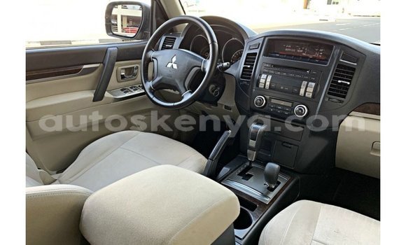 Nunua Imported Mitsubishi Pajero Nyingine Gari ndani ya Import - Dubai nchini Kati Kenya Nunua Imported Mitsubishi Pajero Nyingine Gari ndani ya Import - Dubai nchini Kati Kenya