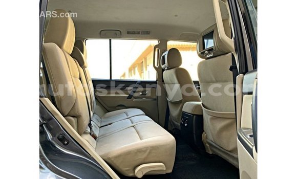 Nunua Imported Mitsubishi Pajero Nyingine Gari ndani ya Import - Dubai nchini Kati Kenya Nunua Imported Mitsubishi Pajero Nyingine Gari ndani ya Import - Dubai nchini Kati Kenya