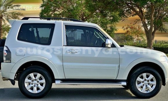 Buy Import Mitsubishi Pajero White Car in Import - Dubai in Central Kenya Buy Import Mitsubishi Pajero White Car in Import - Dubai in Central Kenya