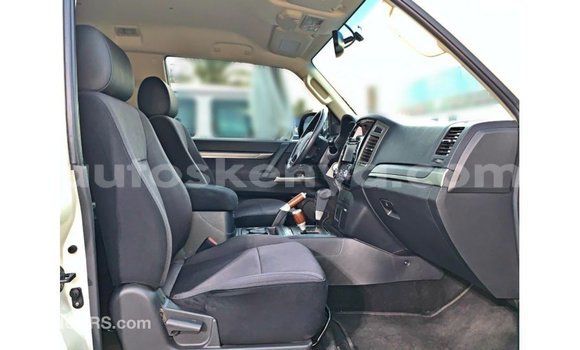 Buy Import Mitsubishi Pajero White Car in Import - Dubai in Central Kenya Buy Import Mitsubishi Pajero White Car in Import - Dubai in Central Kenya