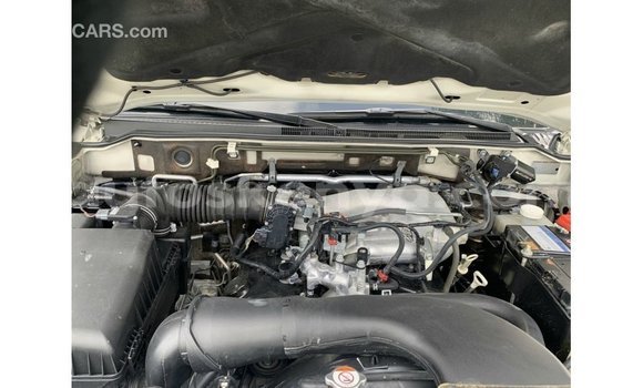 Imported Mitsubishi Pajero White Makiinaa iti Import - Dubai keessatti Central Kenya keessatti Imported Mitsubishi Pajero White Makiinaa iti Import - Dubai keessatti Central Kenya keessatti