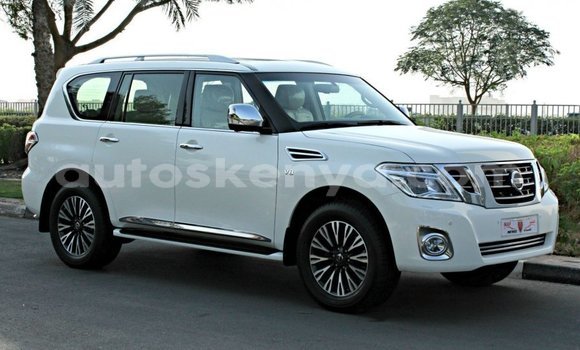 Buy Import Nissan Patrol White Car in Import - Dubai in Central Kenya Buy Import Nissan Patrol White Car in Import - Dubai in Central Kenya