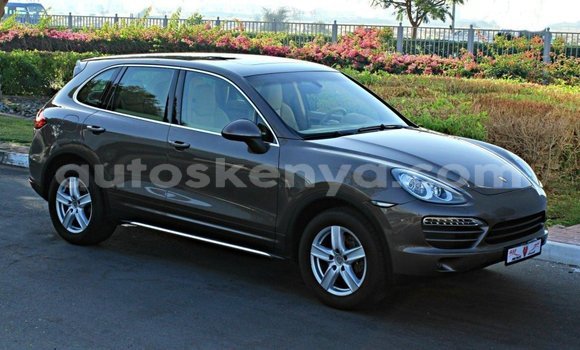 Nunua Imported Porsche Cayenne Brown Gari ndani ya Import - Dubai nchini Kati Kenya
