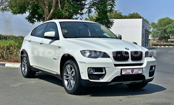 Nunua Imported BMW X6 Nyeupe Gari ndani ya Import - Dubai nchini Kati Kenya