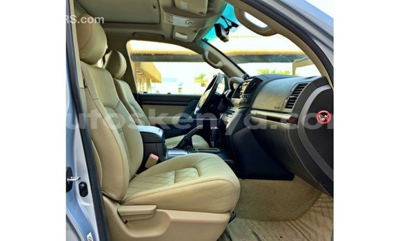 Buy Import Toyota Land Cruiser Blue Car in Import - Dubai in Central Kenya Buy Import Toyota Land Cruiser Blue Car in Import - Dubai in Central Kenya