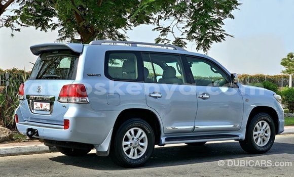 Buy Import Toyota Land Cruiser Blue Car in Import - Dubai in Central Kenya Buy Import Toyota Land Cruiser Blue Car in Import - Dubai in Central Kenya