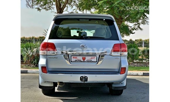 Buy Import Toyota Land Cruiser Blue Car in Import - Dubai in Central Kenya Buy Import Toyota Land Cruiser Blue Car in Import - Dubai in Central Kenya