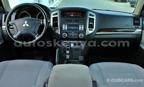 Imported Mitsubishi Pajero Brown Makiinaa iti Import - Dubai keessatti Central Kenya keessatti Imported Mitsubishi Pajero Brown Makiinaa iti Import - Dubai keessatti Central Kenya keessatti