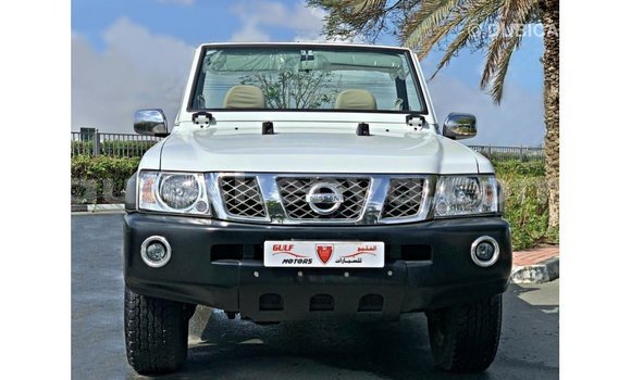 Nunua Imported Nissan Patrol Nyeupe Gari ndani ya Import - Dubai nchini Kati Kenya Nunua Imported Nissan Patrol Nyeupe Gari ndani ya Import - Dubai nchini Kati Kenya