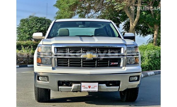 Imported Chevrolet Silverado White Makiinaa iti Import - Dubai keessatti Central Kenya keessatti Imported Chevrolet Silverado White Makiinaa iti Import - Dubai keessatti Central Kenya keessatti