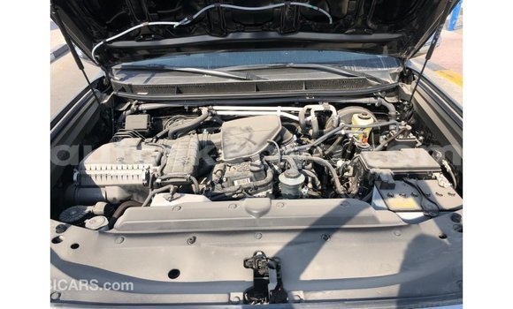 Imported Toyota Prado Black Makiinaa iti Import - Dubai keessatti Central Kenya keessatti Imported Toyota Prado Black Makiinaa iti Import - Dubai keessatti Central Kenya keessatti