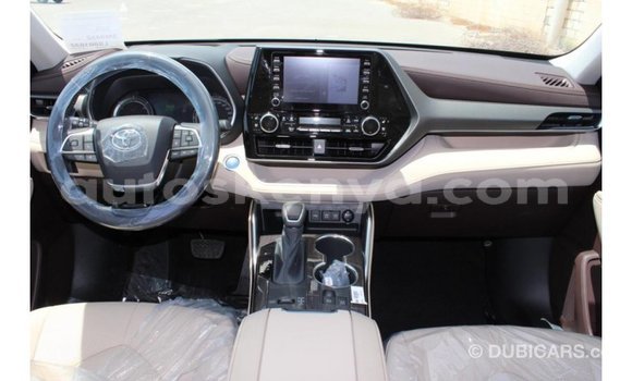 Nunua Imported Toyota Highlander Nyeupe Gari ndani ya Import - Dubai nchini Kati Kenya Nunua Imported Toyota Highlander Nyeupe Gari ndani ya Import - Dubai nchini Kati Kenya