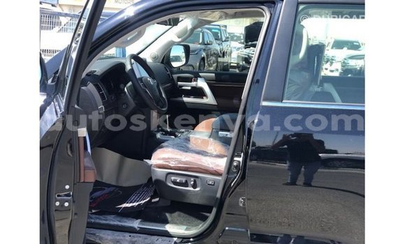 Buy Import Toyota Land Cruiser Black Car in Import - Dubai in Central Kenya Buy Import Toyota Land Cruiser Black Car in Import - Dubai in Central Kenya