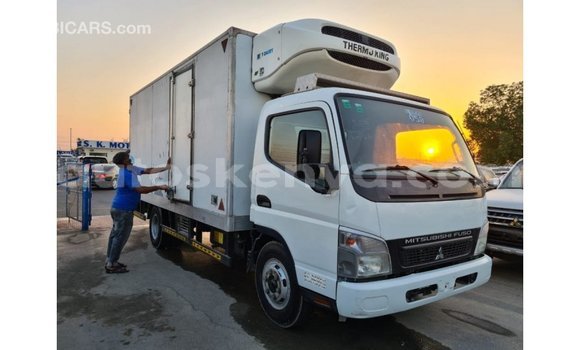 Nunua Imported Mitsubishi i Nyeupe Gari ndani ya Import - Dubai nchini Kati Kenya Nunua Imported Mitsubishi i Nyeupe Gari ndani ya Import - Dubai nchini Kati Kenya