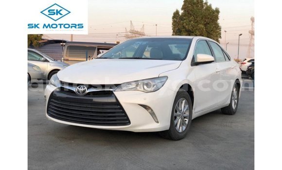 Nunua Imported Toyota Camry Nyeupe Gari ndani ya Import - Dubai nchini Kati Kenya Nunua Imported Toyota Camry Nyeupe Gari ndani ya Import - Dubai nchini Kati Kenya