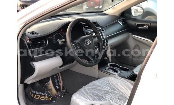 Nunua Imported Toyota Camry Nyeupe Gari ndani ya Import - Dubai nchini Kati Kenya Nunua Imported Toyota Camry Nyeupe Gari ndani ya Import - Dubai nchini Kati Kenya