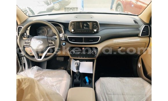 Nunua Imported Hyundai Tucson Nyeupe Gari ndani ya Import - Dubai nchini Kati Kenya Nunua Imported Hyundai Tucson Nyeupe Gari ndani ya Import - Dubai nchini Kati Kenya