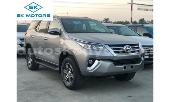 Nunua Imported Toyota Fortuner Nyingine Gari ndani ya Import - Dubai nchini Kati Kenya Nunua Imported Toyota Fortuner Nyingine Gari ndani ya Import - Dubai nchini Kati Kenya