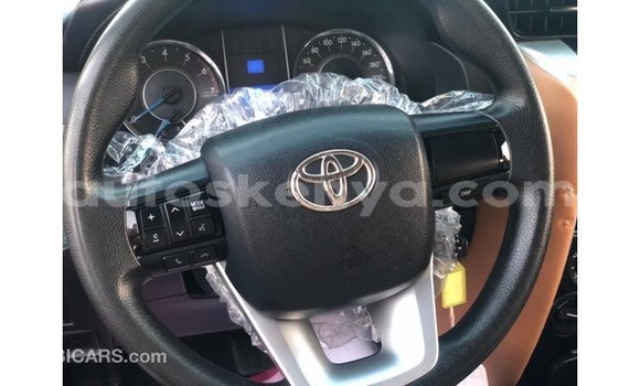 Nunua Imported Toyota Fortuner Nyingine Gari ndani ya Import - Dubai nchini Kati Kenya Nunua Imported Toyota Fortuner Nyingine Gari ndani ya Import - Dubai nchini Kati Kenya