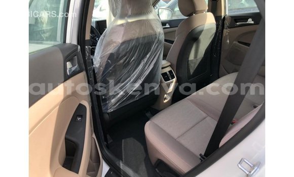 Buy Import Hyundai Tucson White Car in Import - Dubai in Central Kenya Buy Import Hyundai Tucson White Car in Import - Dubai in Central Kenya