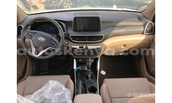 Buy Import Hyundai Tucson White Car in Import - Dubai in Central Kenya Buy Import Hyundai Tucson White Car in Import - Dubai in Central Kenya