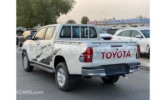 Buy Import Toyota Hilux White Car in Import - Dubai in Central Kenya Buy Import Toyota Hilux White Car in Import - Dubai in Central Kenya