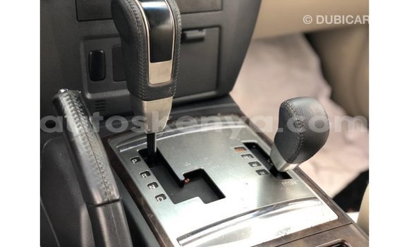 Imported Mitsubishi Pajero White Makiinaa iti Import - Dubai keessatti Central Kenya keessatti Imported Mitsubishi Pajero White Makiinaa iti Import - Dubai keessatti Central Kenya keessatti