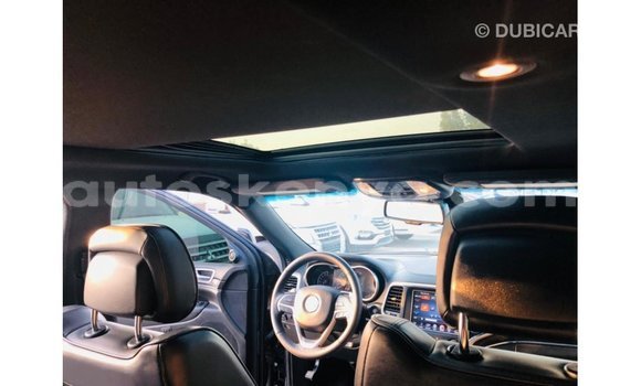 Imported Jeep Grand Cherokee Black Makiinaa iti Import - Dubai keessatti Central Kenya keessatti Imported Jeep Grand Cherokee Black Makiinaa iti Import - Dubai keessatti Central Kenya keessatti