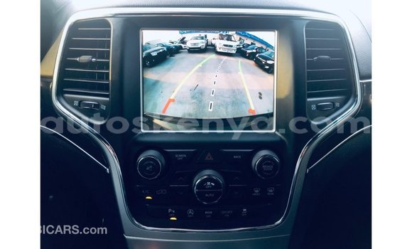 Imported Jeep Grand Cherokee Black Makiinaa iti Import - Dubai keessatti Central Kenya keessatti Imported Jeep Grand Cherokee Black Makiinaa iti Import - Dubai keessatti Central Kenya keessatti