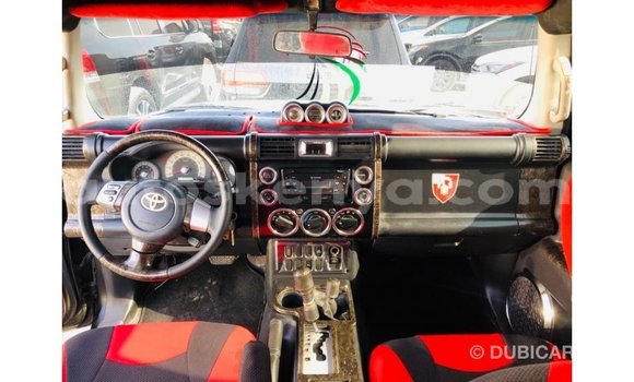 Buy Import Toyota FJ Cruiser Black Car in Import - Dubai in Central Kenya Buy Import Toyota FJ Cruiser Black Car in Import - Dubai in Central Kenya